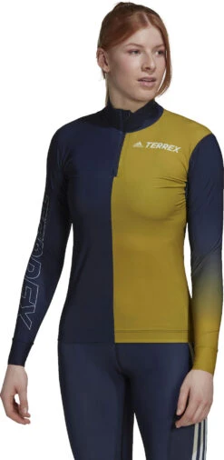 Adidas Terrex Terrex Agravic XC Race Top 14 Adidas Terrex Terrex Agravic XC Race Top -Ski Ausrüstungs Laden HH9177 3 APPAREL On Model Standard View white